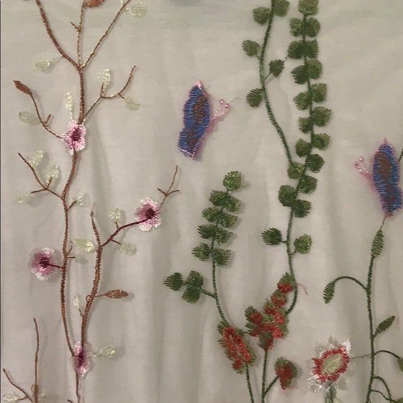 Bell Sleeve Blouse with Embroidery - Picture 4 of 4